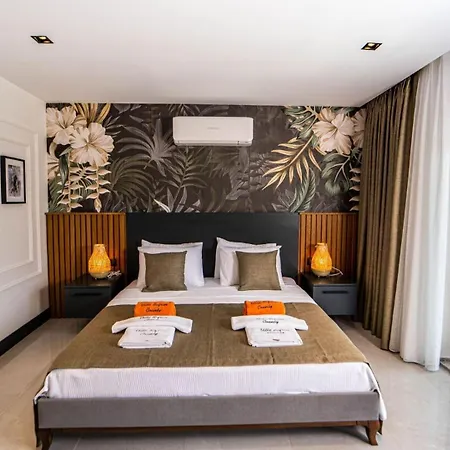 5 Bedroom - 1088
