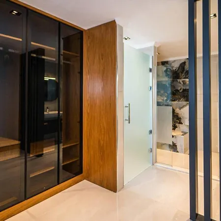 5 Bedroom - 1088