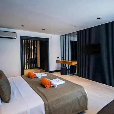 فيلة 5 Bedroom - 1088
