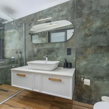 فيلة 5 Bedroom - 1088 كالكان