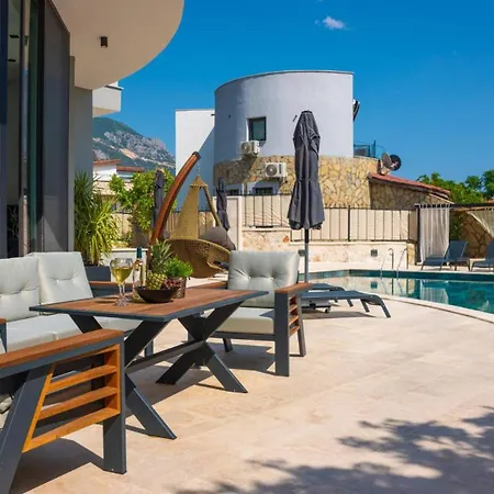 5 Bedroom - 1088 * كالكان