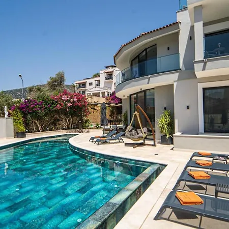 5 Bedroom - 1088 فيلة *