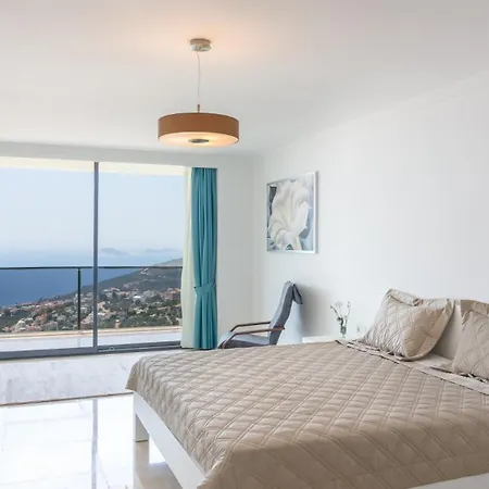 5 Bedroom - 5198
