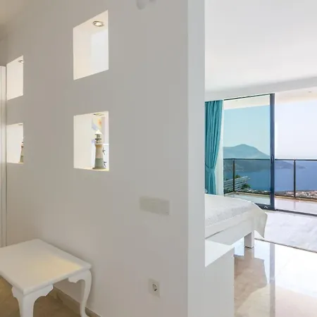 5 Bedroom - 5198 Villa