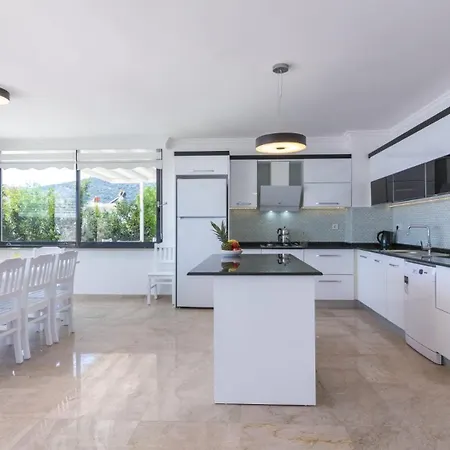 5 Bedroom - 5198 Villa