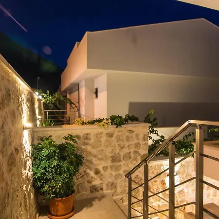 5 Bedroom - 5198 Villa Kalkan